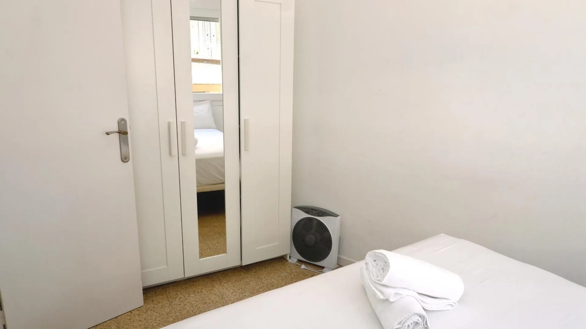 Homenfun Barcelona Park Gueell Apartment